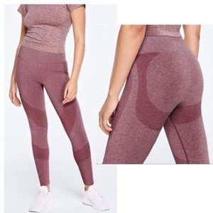 Women’s PINK Victoria’s Secret Maroon Seamless Breathable Workout Legging Size M